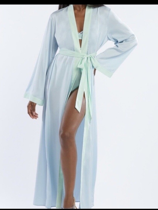 Savage X Fenty Other - Robe Maxi Savage x Fenty Sky Blue Teal trim & Belt Size XS/SM Long Sleeve